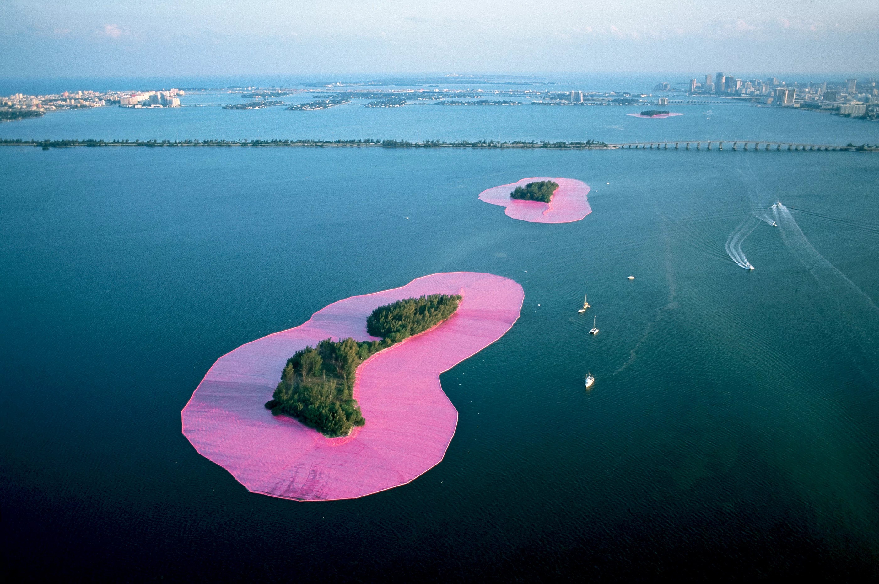 Lien vers la page de Surrounded Islands